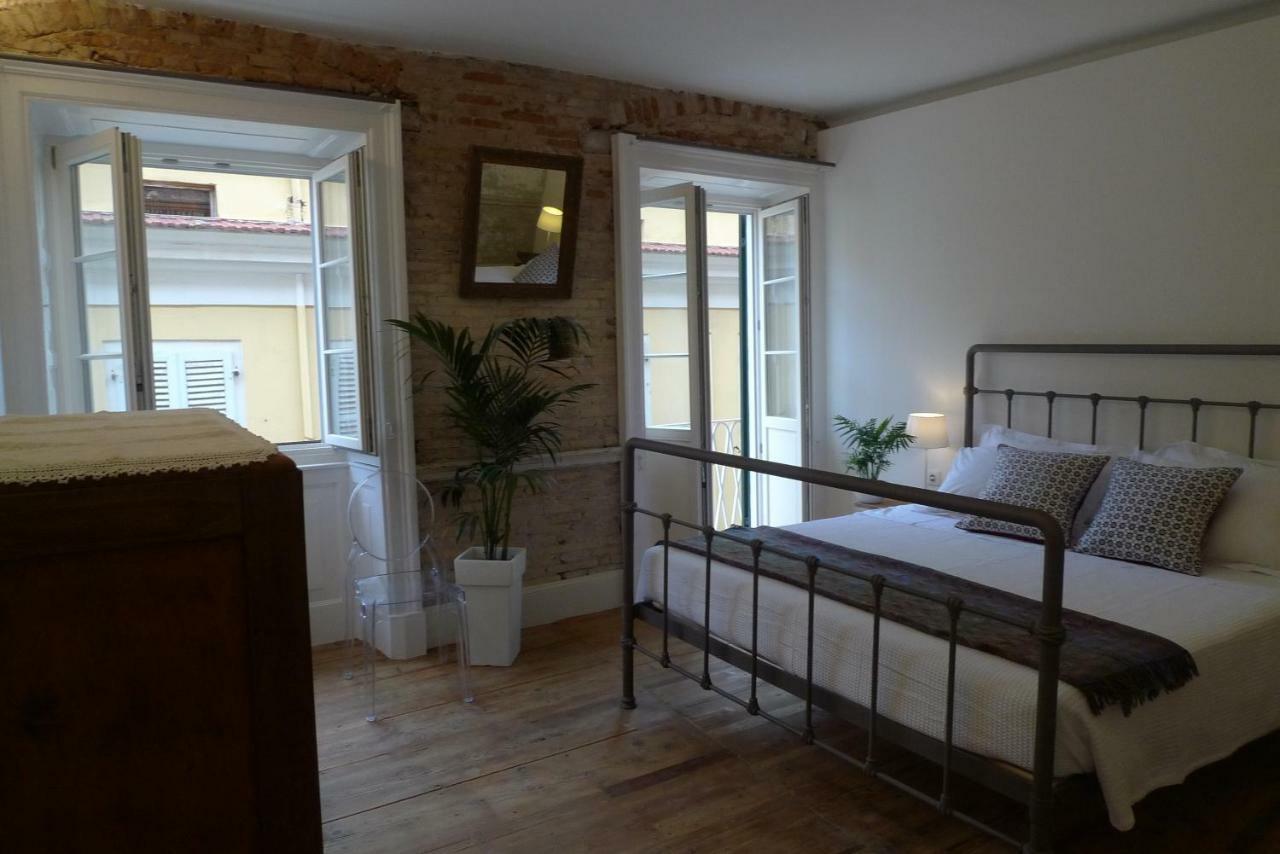 1861 Liston Boutique Flat